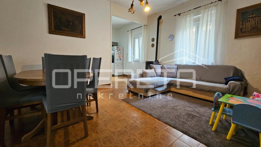 ZADAR, CENTAR - Kuća s konobom, 20m od mora