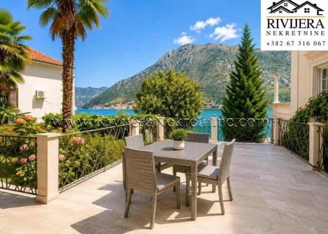 Prodaje se luksuzna vila u prvom redu uz more Stoliv Kotor