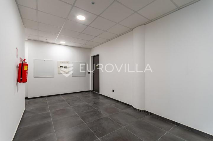 Varaždin, Centar, luksuzan četverosoban stan 100,54 m²
