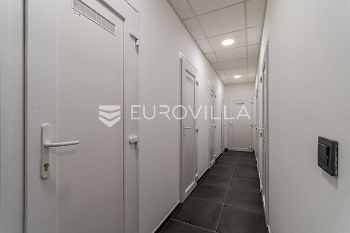 Varaždin, Centar, luksuzan četverosoban stan 100,54 m²