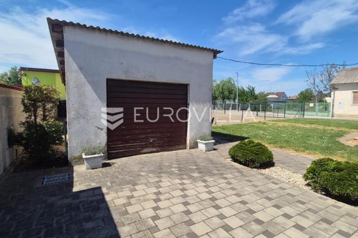 Varaždin, Brezje, obiteljska kuća na odličnoj lokaciji