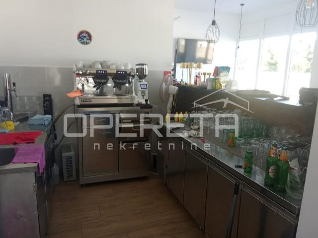 Istra, okolica Poreča – ugostiteljski objekt 180 m² uz more

