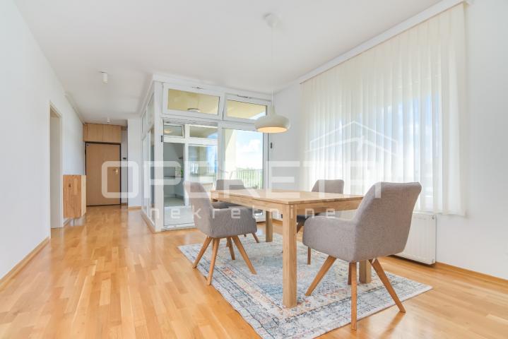 NAJAM, GORNJI BUKOVAC, 4s stan s  2 parkinga, 110 m2 nkp
