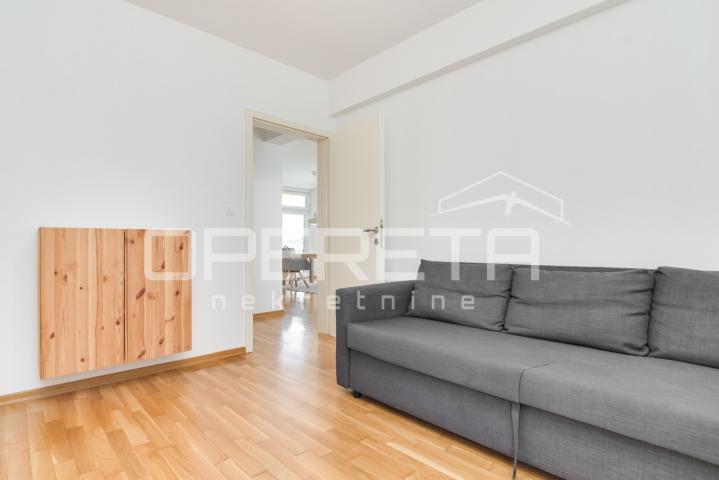 NAJAM, GORNJI BUKOVAC, 4s stan s  2 parkinga, 110 m2 nkp