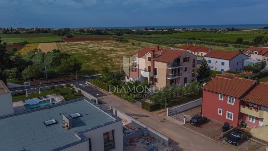 Novigrad, moderna kuća u nizu!