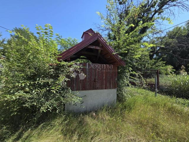 Vikendica u prirodi s 4.789 m² zemljišta