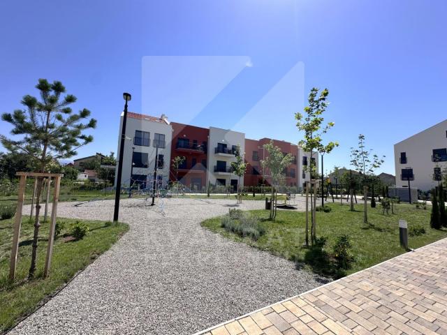 Izdavanje, Petosoban stan, Podgorica, Zabjelo, 340m2