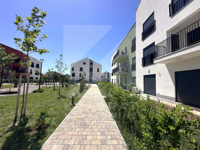 Izdavanje, Petosoban stan, Podgorica, Zabjelo, 340m2
