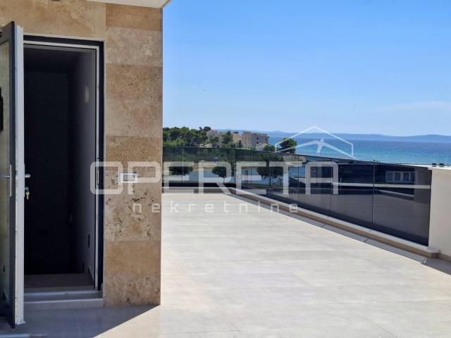 USELJIVO! Privlaka/Zadar - Penthouse A201, 70m od mora