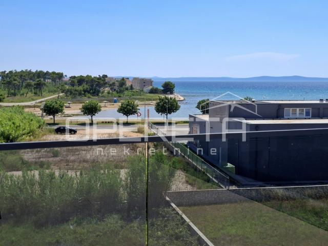 USELJIVO! Privlaka/Zadar - Penthouse A201, 70m od mora