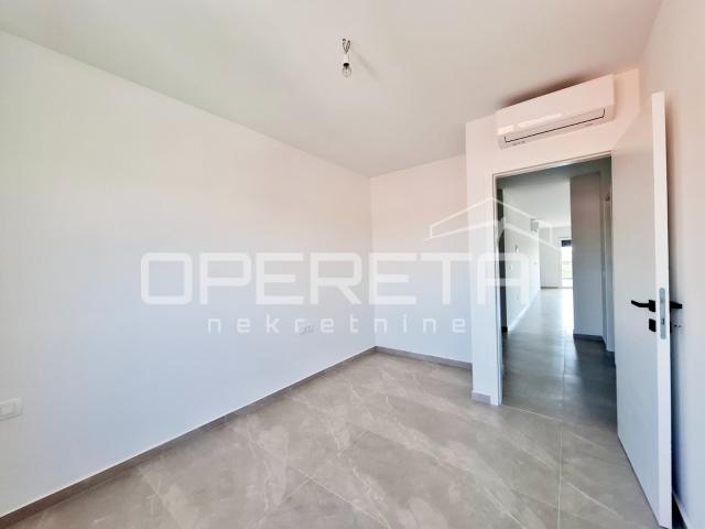 USELJIVO! Privlaka/Zadar - Penthouse A201, 70m od mora