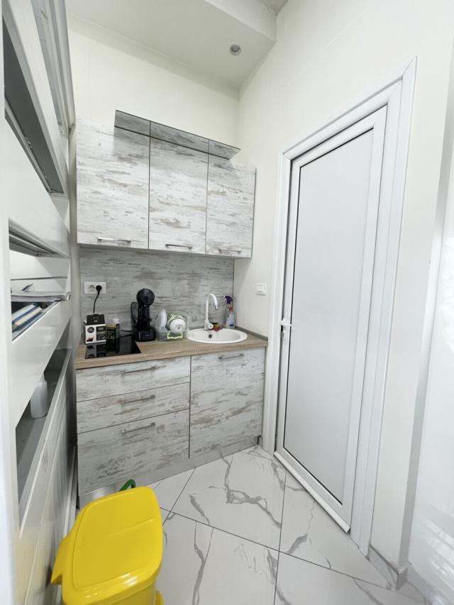 Poslovni prostor 101 m² na Prodaju – Blok Ix, Podgorica