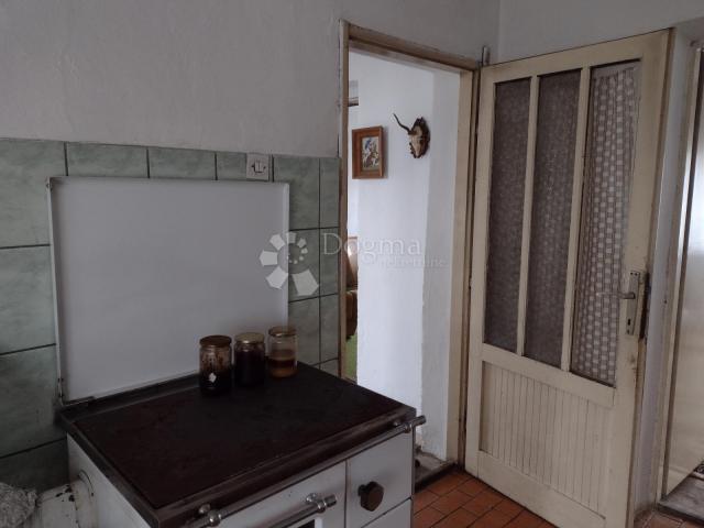 Haus Gvozd, 240m2