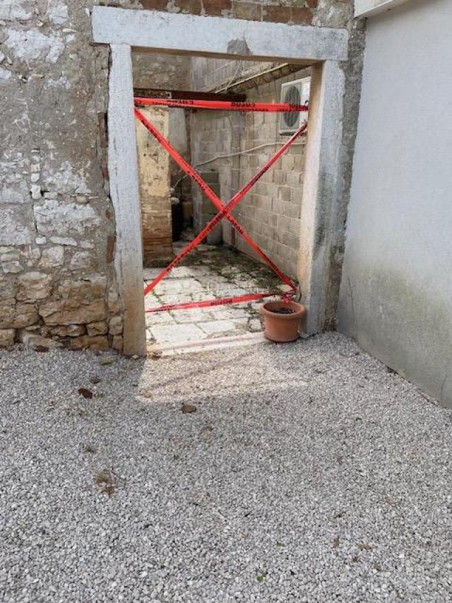 Kamena kuća u okolici Poreča – blizu mora