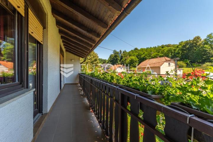 Štrigova, prekrasna obiteljska kuća površine 120 m²