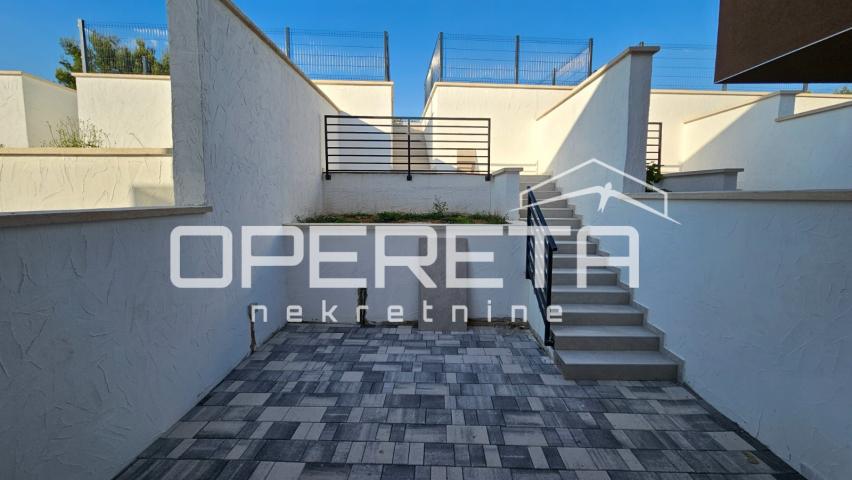 Šimuni, Pag – Moderan dvoetažni apartman s pogledom na more S2