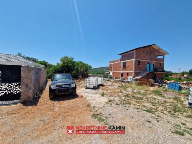 Na prodaju plac 454m2 u naselju Zagora, Kotor