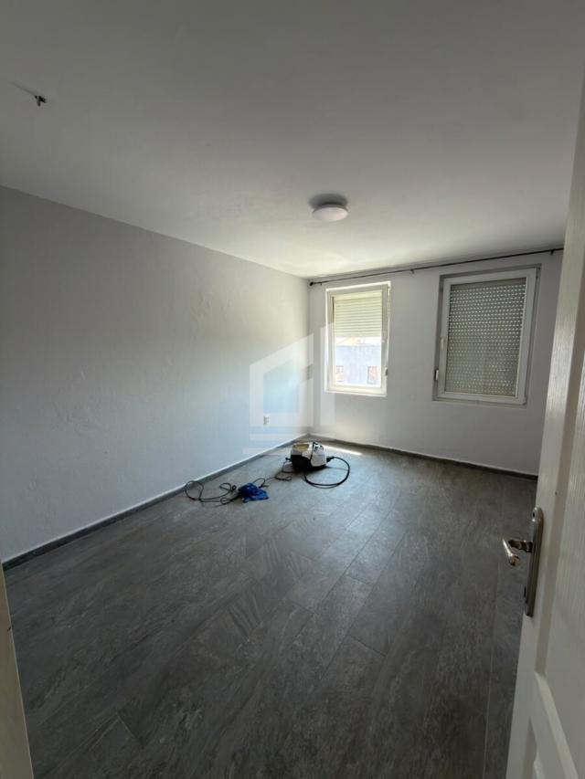 Stan 85 m² na Izdavanje – Centar, Tuzi