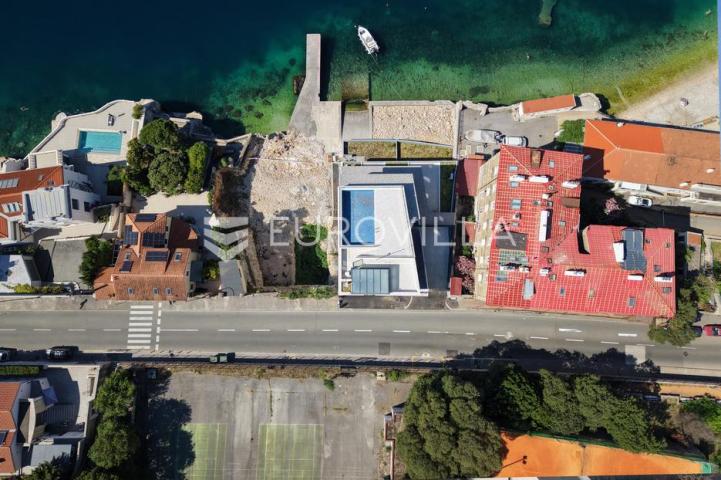 Rijeka, Pećine, NOVOGRADNJA, luksuzan četverosoban stan 200,29 m² prvi red do mora
