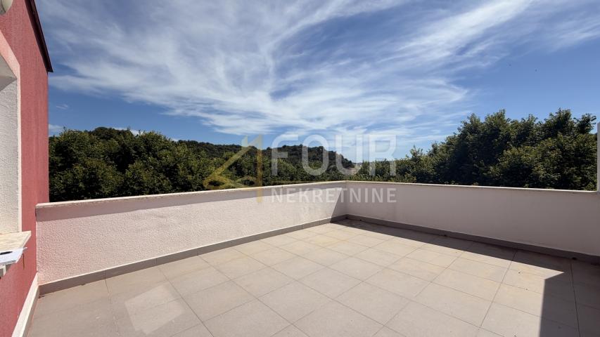 Otok Rab, Palit, 72.25m2, 2s+db, pogled na more