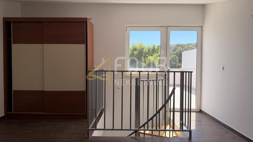 Otok Rab, Palit, 72.25m2, 2s+db, pogled na more