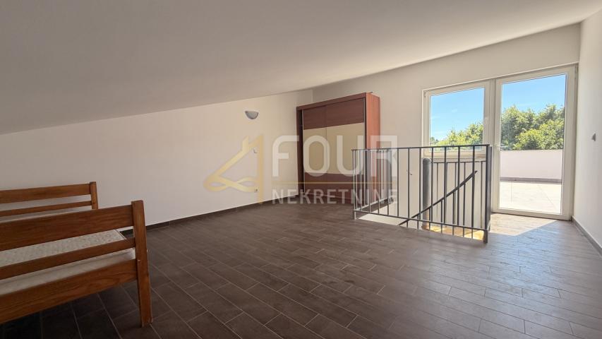 Otok Rab, Palit, 72.25m2, 2s+db, pogled na more