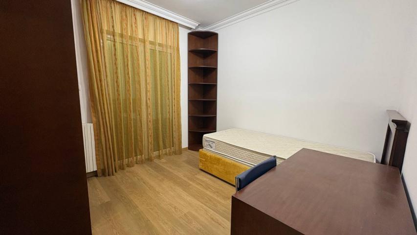 Izdavanje, Stan, 160m2 , Tivat