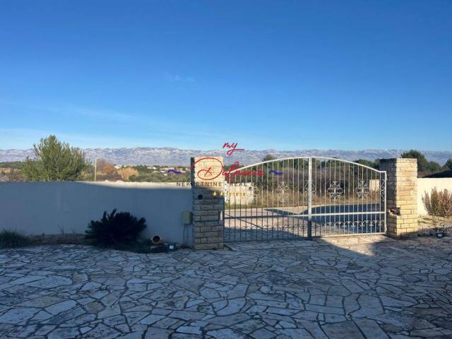 Vir, Ekskluzivna Okrugla Kuća | Južna strana