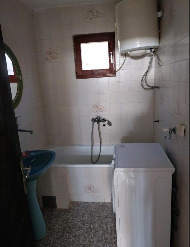 House with two separate apartments in Sutomore, Zankovichi district