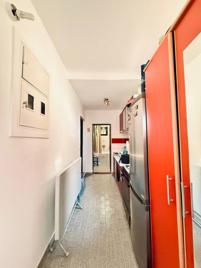 House with two separate apartments in Sutomore, Zankovichi district