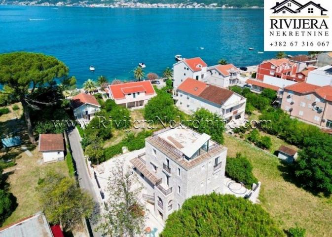 Na prodaju prelijepa vila Tivat