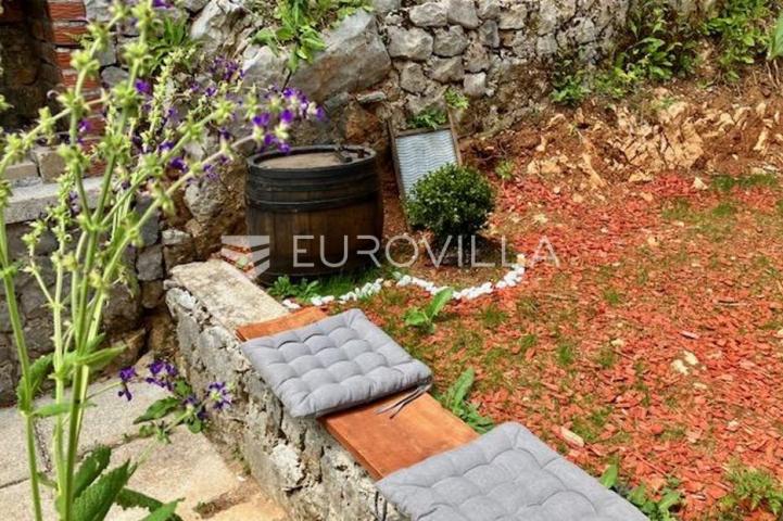 Fužine, šarmantna planinska kuća u Liču, prodaja ili zamjena s uhodanim poslom