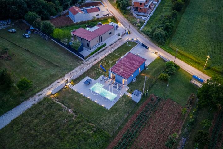 Žminj – Moderna prizemnica s bazenom u srcu Istre