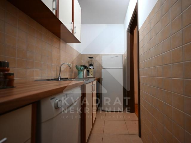 Izdavanje, Dvosoban stan, Podgorica, Ljubović, 98m2