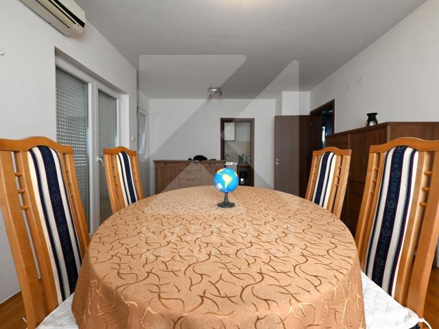 Izdavanje, Dvosoban stan, Podgorica, Ljubović, 98m2