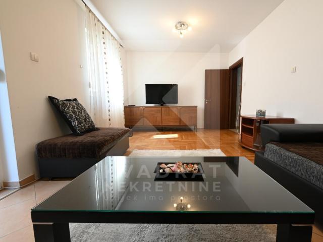 Izdavanje, Dvosoban stan, Podgorica, Ljubović, 98m2