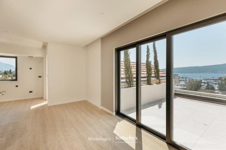 Thea Sea View Apartment Boka Place
