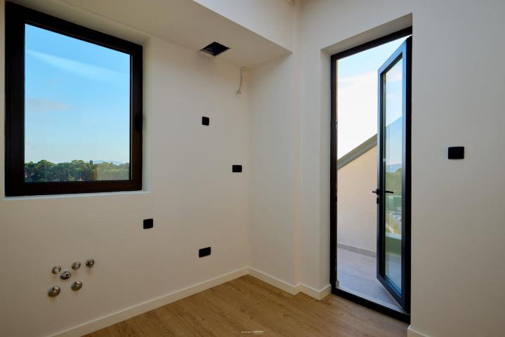 Thea Sea View Apartment Boka Place