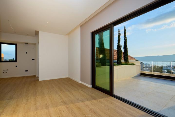 Thea Sea View Apartment Boka Place