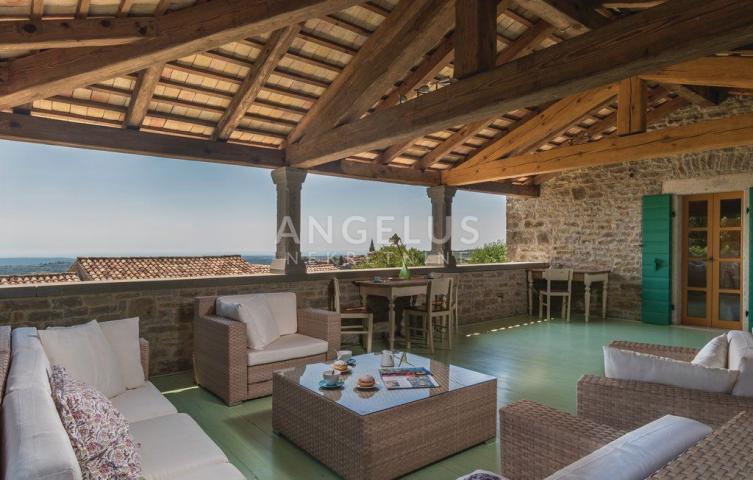 Istra, okolica Grožnjana - kamena kuća, 180m2, dugoročno!