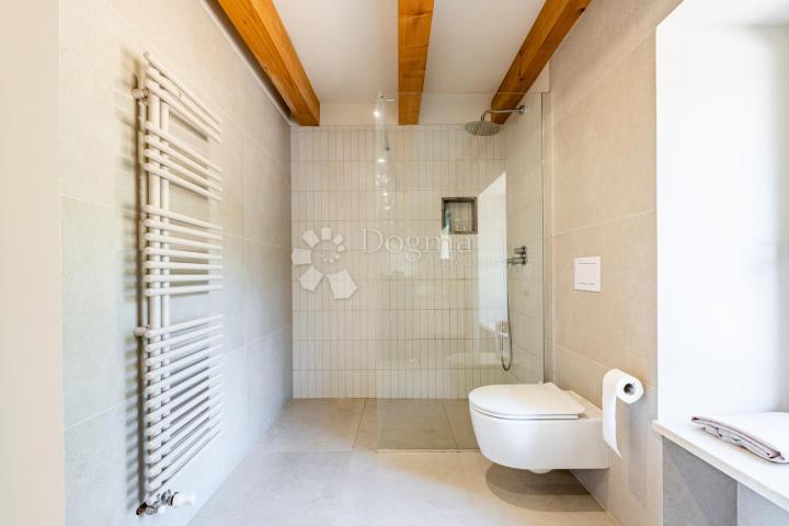 ISTARSKI SAN - Kuća koja odiše toskanskom elegancijom
