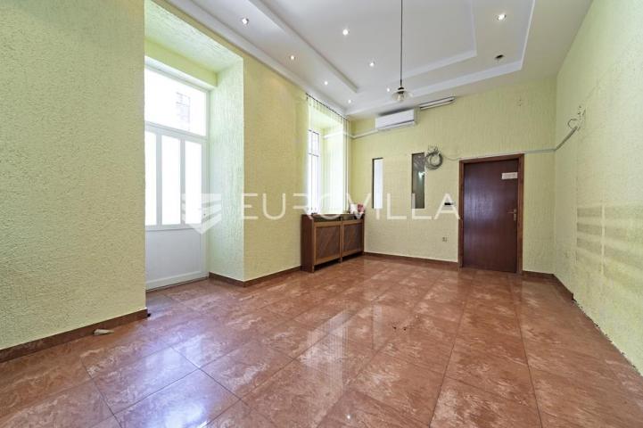 Osijek, Centar, Zakup uličnog poslovnog prostora 283 m², Županijska
