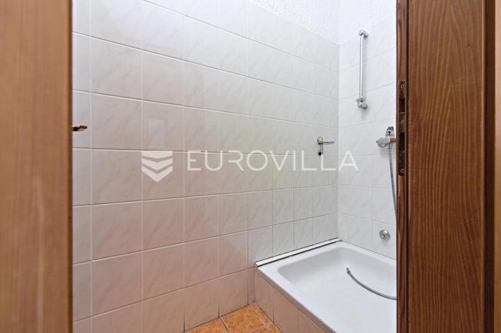 Osijek, Centar, Zakup uličnog poslovnog prostora 283 m², Županijska