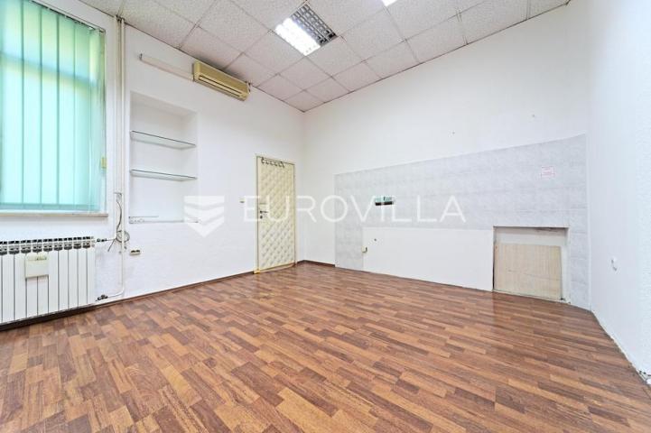 Osijek, Centar, Zakup uličnog poslovnog prostora 283 m², Županijska