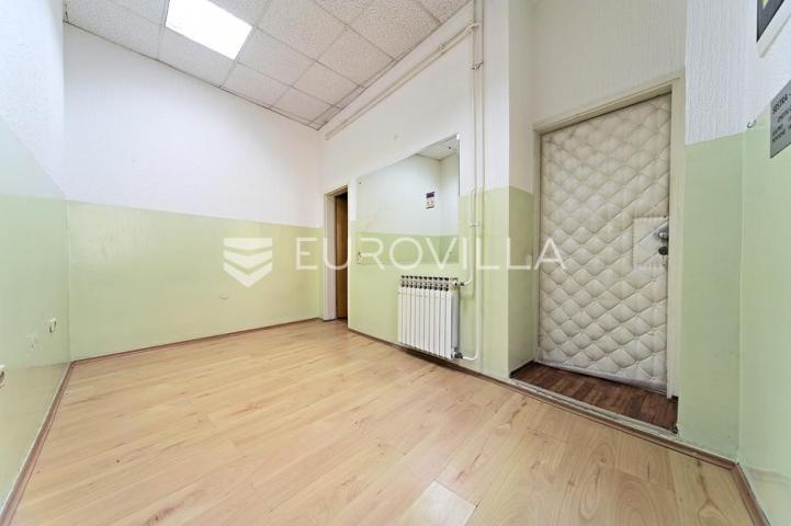 Osijek, Centar, Zakup uličnog poslovnog prostora 283 m², Županijska