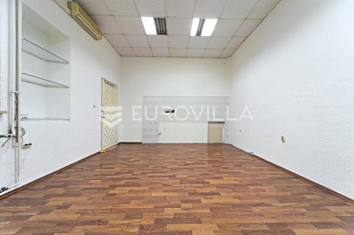 Osijek, Centar, Zakup uličnog poslovnog prostora 283 m², Županijska