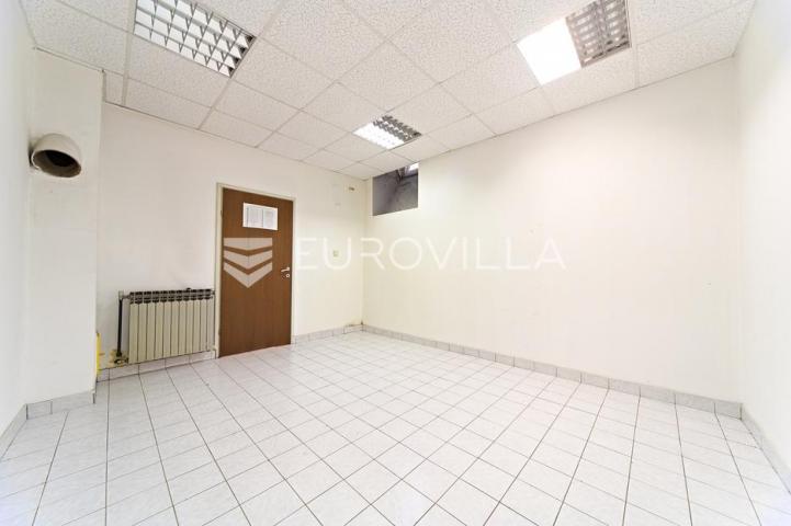 Osijek, Centar, Zakup uličnog poslovnog prostora 283 m², Županijska