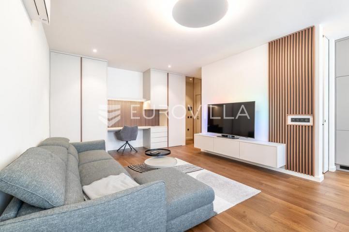 Zagreb, Donji grad, jedinstven dvosoban stan u novogradnji, površine 76 m²