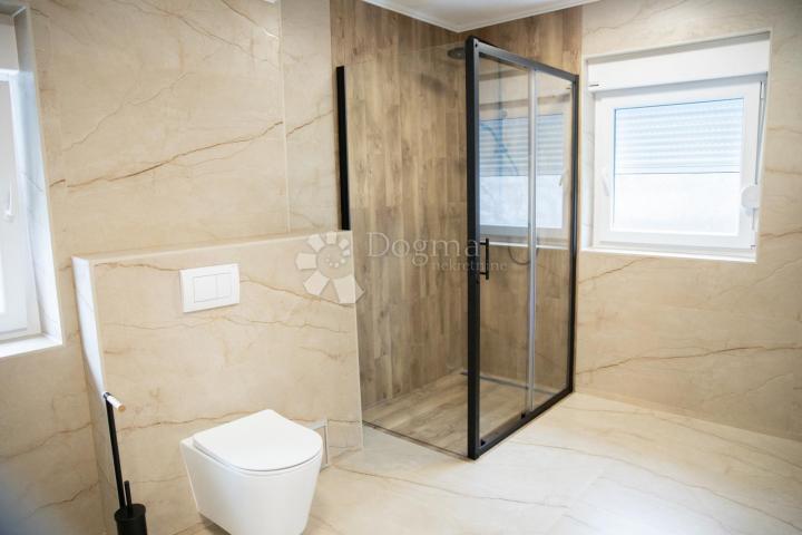 Elegantno obnovljena kuća s pogledom – Daruvar