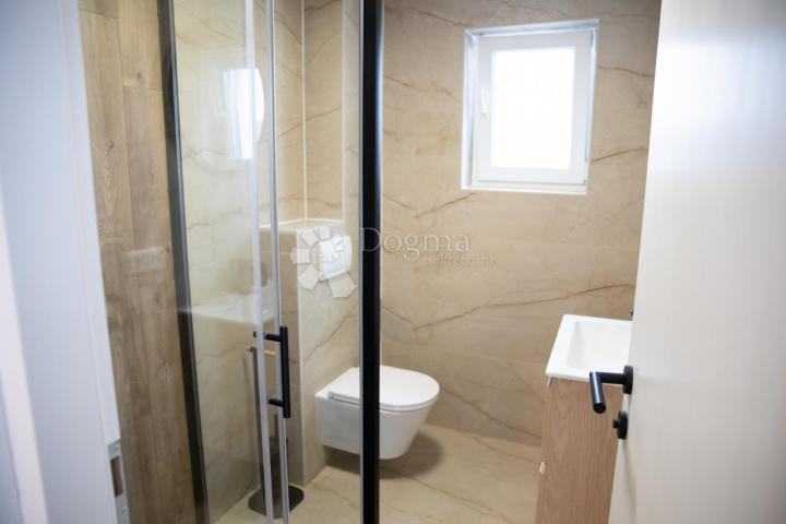 Elegantno obnovljena kuća s pogledom – Daruvar